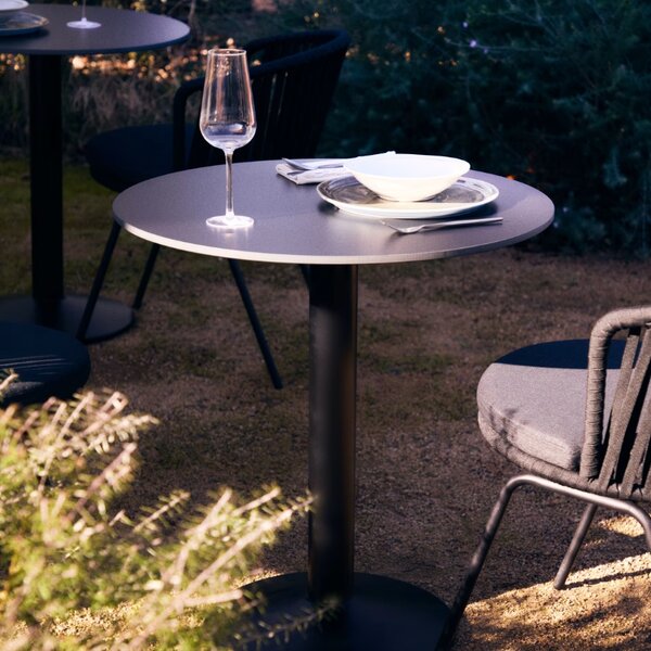Černý bistro stolek Kave Home Esilda 68 cm