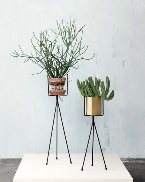 Ferm Living designové stojany na květináče Plant Stand Low