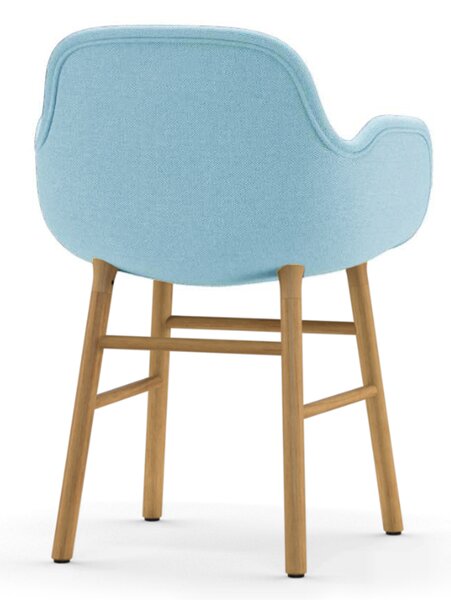 Normann Copenhagen designové židle Form Armchair Wood (polstrování světle modrá, dub)