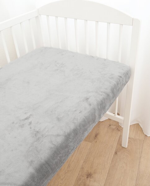 MK Lůžkoviny Prostěradlo mikroplyš Deluxe do postýlky 60 x 120 cm - světle šedé