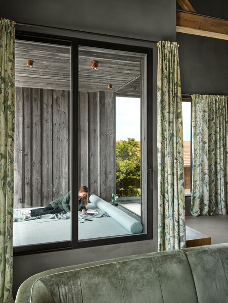 Serien Lighting designová stropní svítidla Cavity Ceiling L