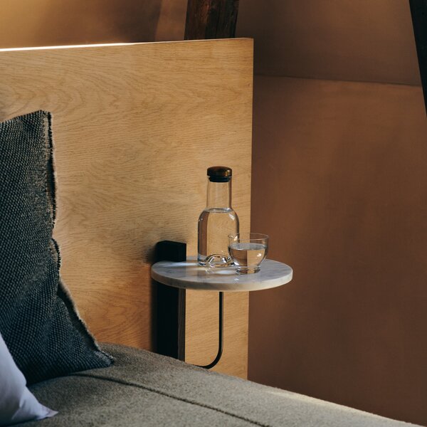 Audo Copenhagen designové police Corbel Shelf