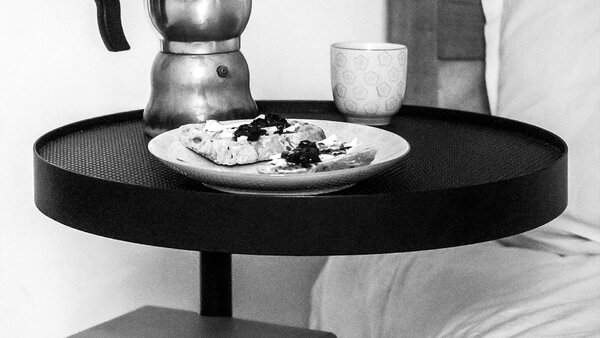 Lyon Beton odkládácí stolky Twist Side Table