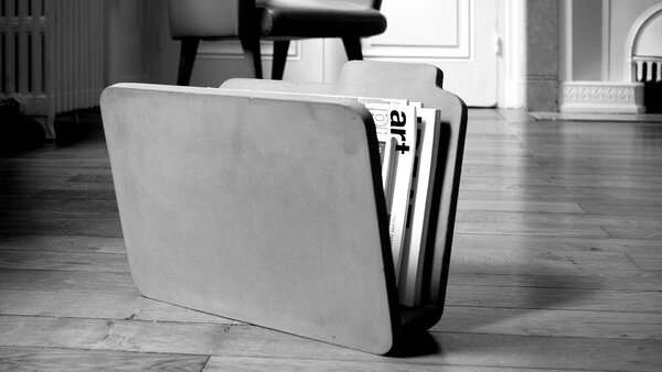 Lyon Beton stojany na noviny / vinyl Doc