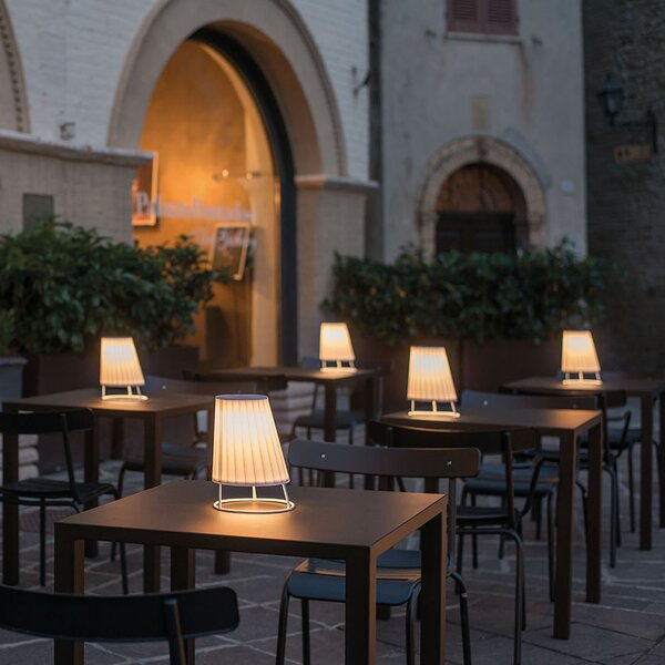 Emu designové stolní lampy Cone Small Lamp