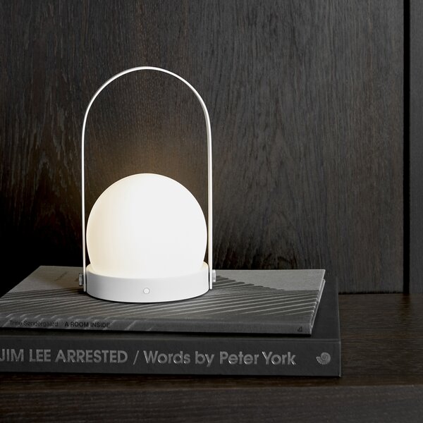 Audo Copenhagen designové stolní lampy Carrie Table Lamp Portable