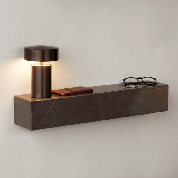 Audo Copenhagen designové police Plinth Shelf