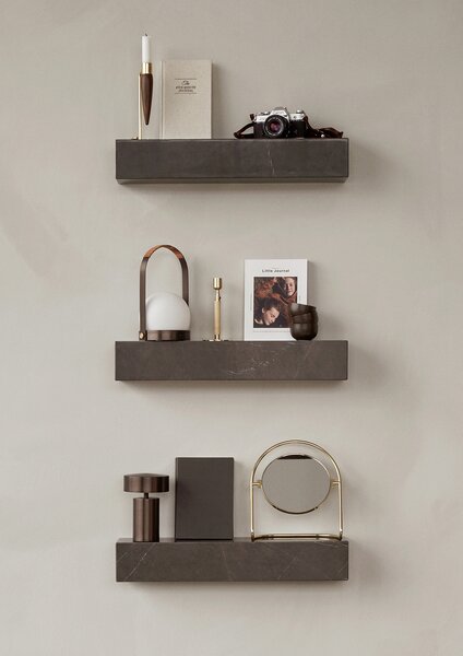 Audo Copenhagen designové police Plinth Shelf