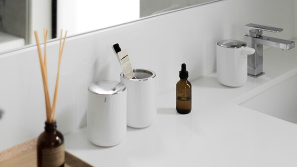 Audo Copenhagen designové držáky na zubní kartáčky Toothbrush Holder Wall