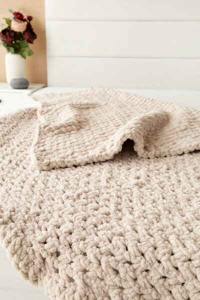 Deka Knittingly natur Ručně pletená deka 130/170