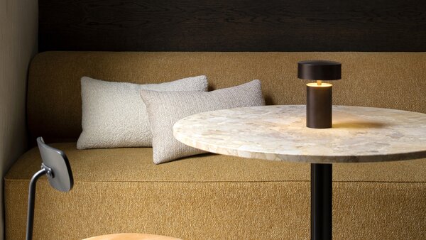 Audo Copenhagen designové stolní lampy Column Table Lamp