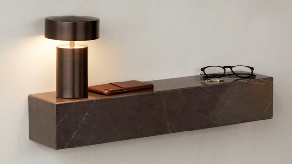 Audo Copenhagen designové stolní lampy Column Table Lamp