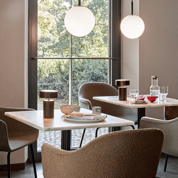 Audo Copenhagen designové jídelní stoly Harbour Column Dining Table 70x60 cm