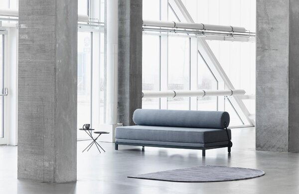 Světle šedá čalouněná dvoumístná rozkládací pohovka Softline Sleep 204 cm