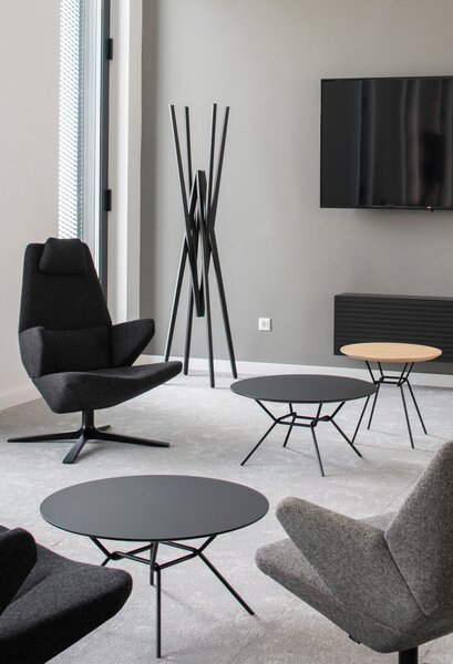 Prostoria designové stojanové věšáky Simetria Coat Stand