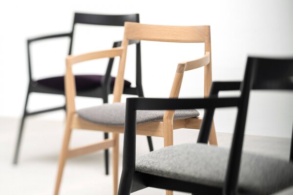 Prostoria designové židle Dobra Chair