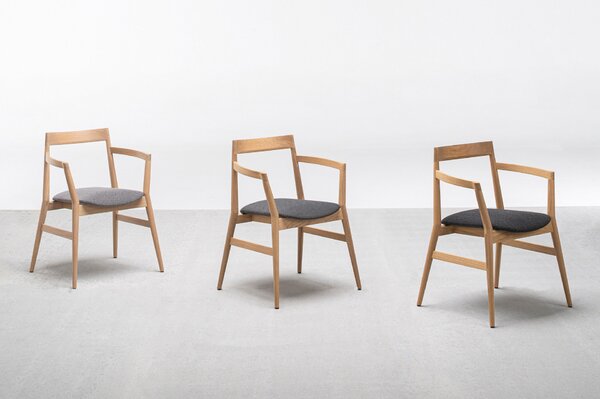 Prostoria designové židle Dobra Chair