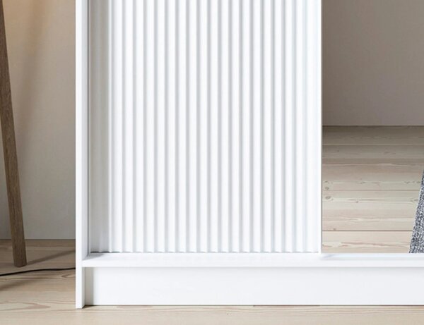 Zrcadlová skříň s posuvnými dveřmi 180 cm SELIORA - bílá