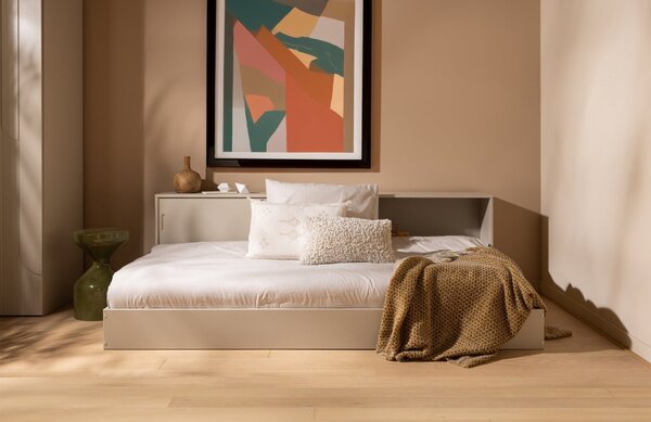 -25 % Dny MOMENTI– WOOOD Šedobéžová dřevěná postel Carter 90 x 200 cm