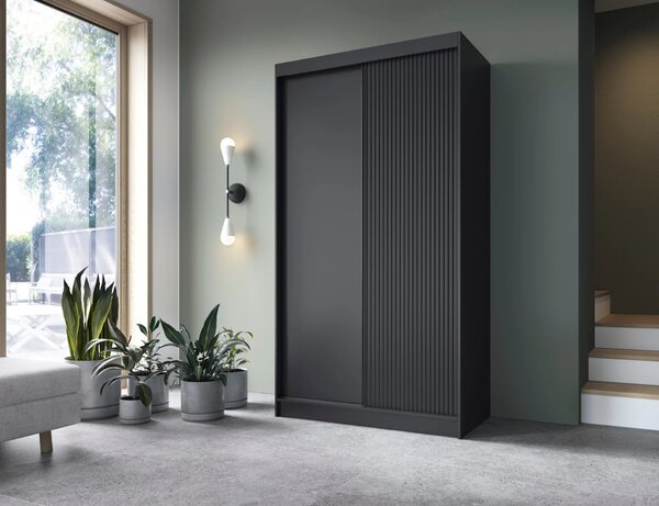 Šatní skříň s posuvnými dveřmi 120 cm CALYPTRA - černá