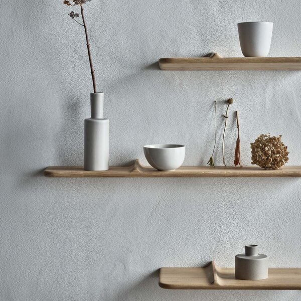 Bolia designové police Wave Shelf (40 x 22 cm)