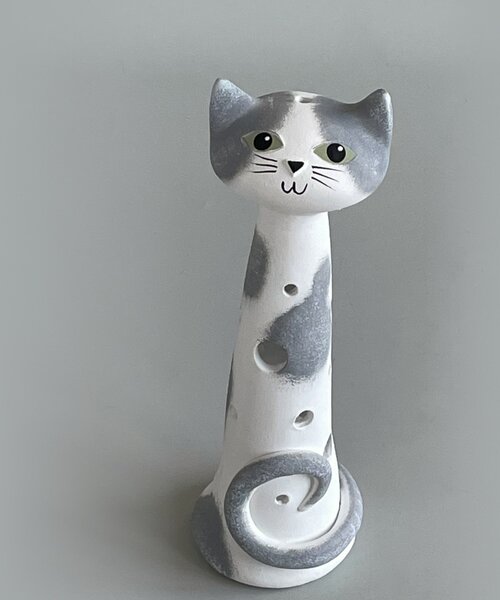 Kočka Ágnes - malá na svíčku - bílo-šedá