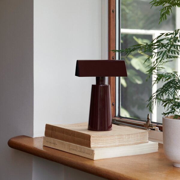 &Tradition designové stolní lampy Caret MF1