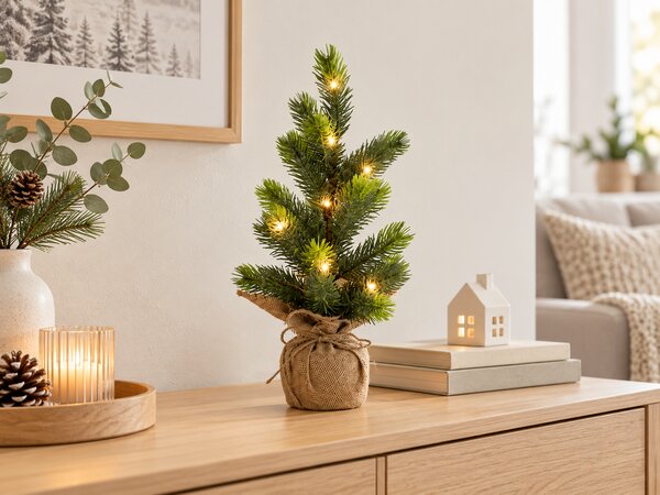 Umělý vánoční stromek LITTLE SPRUCE s LED osvětlením, 37 cm