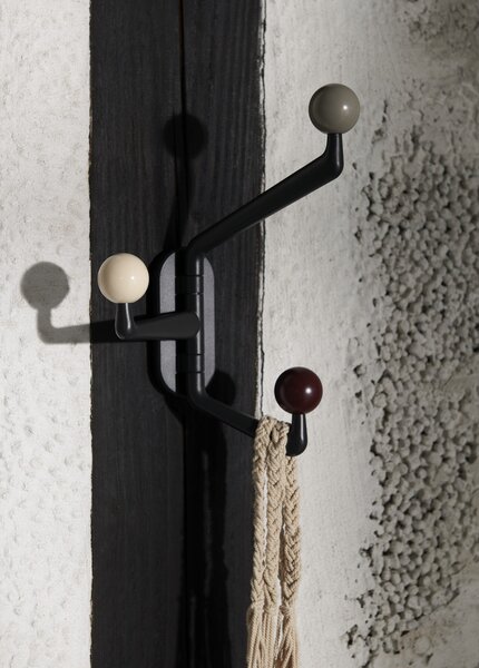 &Tradition designové nástěnné věšáky Capture Hook SC74