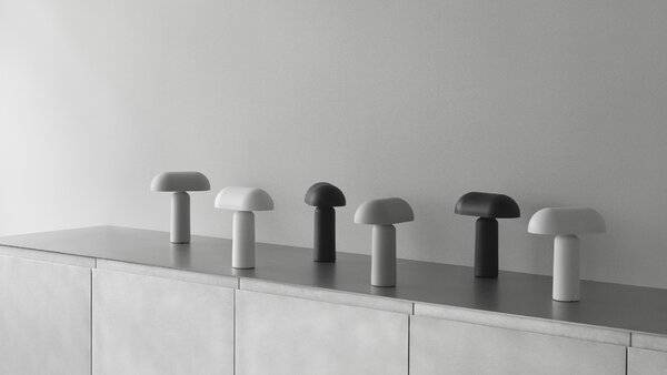 Normann Copenhagen designové stolní lampy Porta Table Lamp