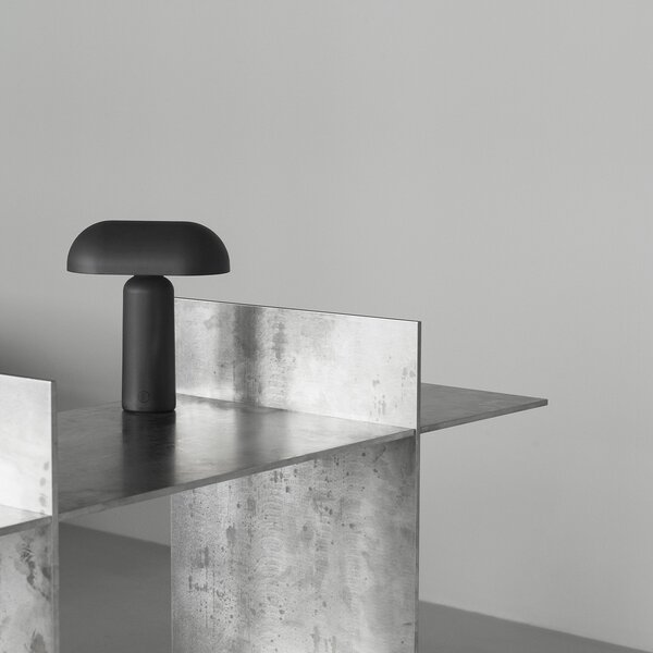 Normann Copenhagen designové stolní lampy Porta Table Lamp