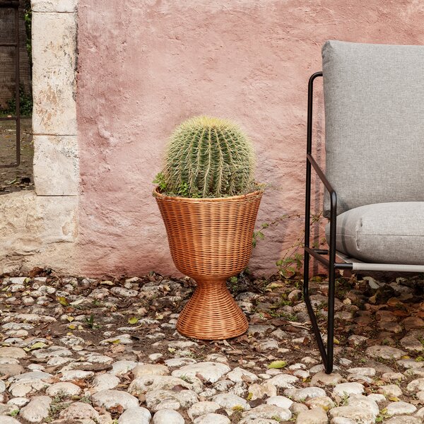 Ferm Living designové stojany na květináče Agnes Plant Stand Low