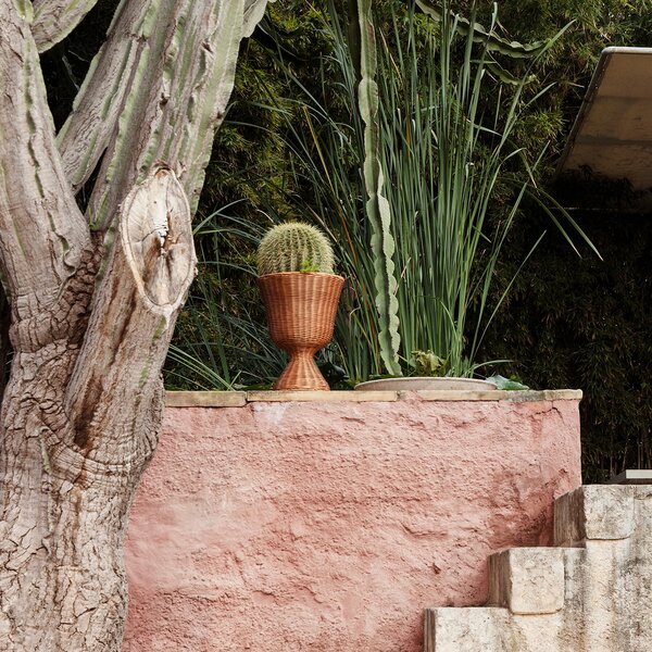 Ferm Living designové stojany na květináče Agnes Plant Stand Low
