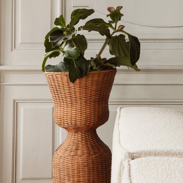 Ferm Living designové stojany na květináče Agnes Plant Stand Tall