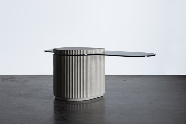 Lyon Beton konferenční stoly Strut Pill Coffee Table