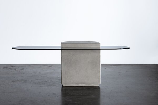 Lyon Beton konferenční stoly Strut Pill Coffee Table