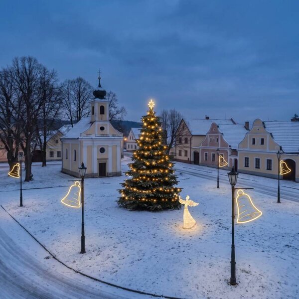 Vianočná sada pre obce: Zvonček, strom 3–5 m, 7× zvonček na verejné osvetlenie, 3D LED anjel 122 cm, teplá biela