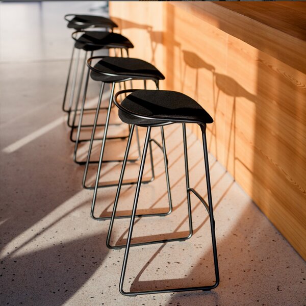 Designové barové židle Monk Barstool High (výška sedáku 77 cm)