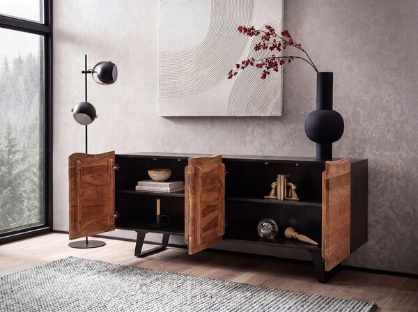 FineBuy Komoda z masivního akáciového dřeva 180 cm 4 dveře – masivní retro komoda s okrajem stromu – designový přírodní příborník – ručně vyrobený v industriálním stylu