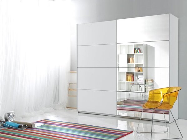 Bílá šatní skříň s posuvnými dveřmi a zrcadly na boku BETA šířka 200 cm