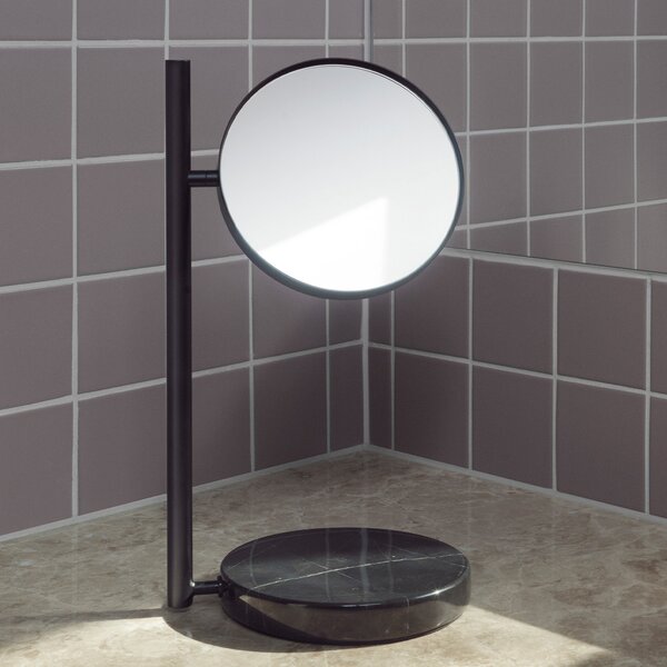 Normann Copenhagen designová zrcadla Pose Mirror