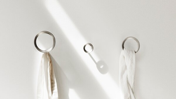 Normann Copenhagen designové věšáky Loop Hook Small