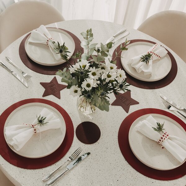 Oboustranné prostírání Star Red Ø 35 cm