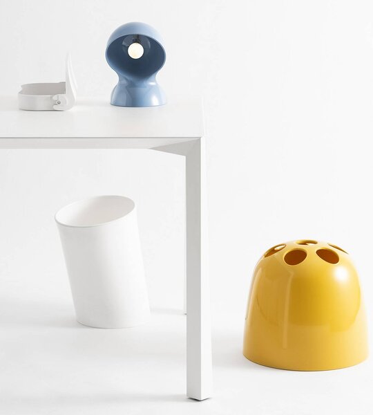 Artemide Stolní lampa Dalú, světle modrá, výška 26 cm, plast, Modrá, Obývací pokoj / jídelna, Plast, Design