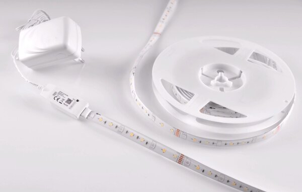 RGB LED Stmívatelný venkovní pásek Wi-Fi LED/8W IP65 2 m Tuya