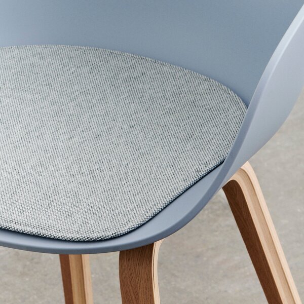 HAY Jídelní židle AAC 222, Oak / Dusty mint