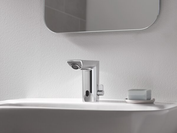 Grohe BauCosmopolitan umyvadlová baterie stojící elektronická chrom 36451000
