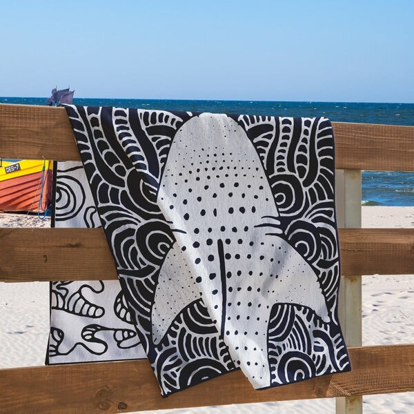 Tmavě modrá plážová osuška 90x180 cm Shark – DecoKing