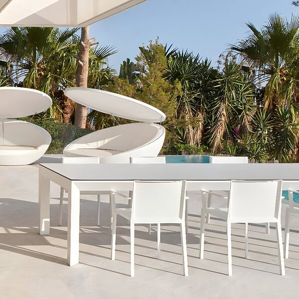 VONDOM Bílá plastová jídelní židle QUARTZ s područkami