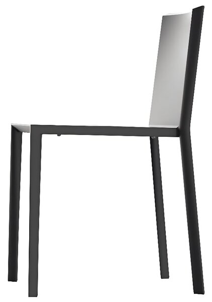 VONDOM Černá plastová jídelní židle QUARTZ